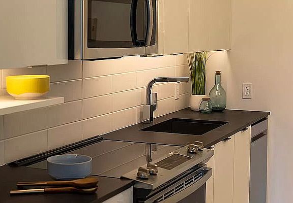 5th image of 22 Chapel St APT 11E