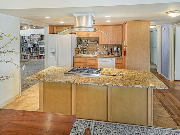 4th image of 3727 Los Amigos St