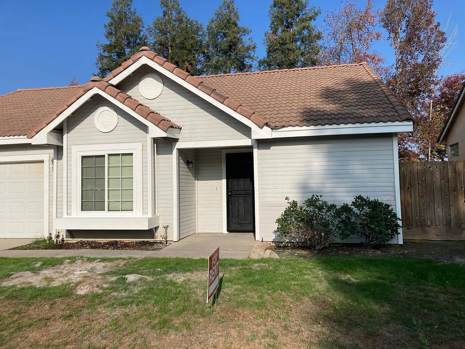 2 bed, 1.5 bath, 1245 sqft, $2,300 — Photo 1
