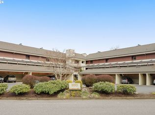 5150 S Landing Dr #104B2, Portland, OR 97239