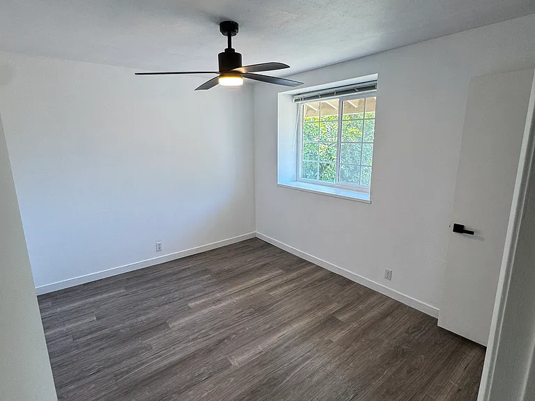 8044 Woodland Dr — Photo 13