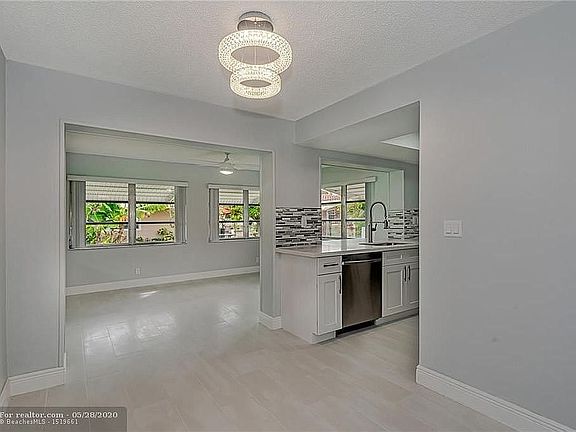 4th image of 4715 NW 49th Pl