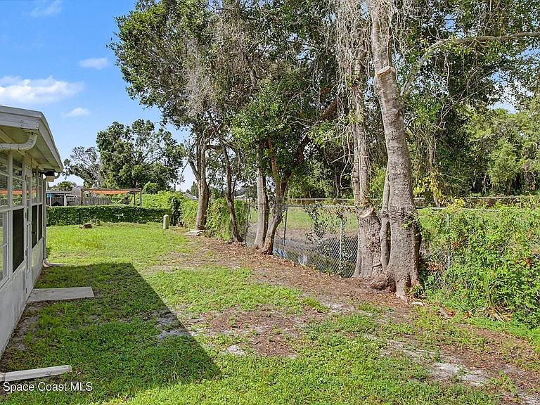 3474 Floral Palm Blvd — Photo 23