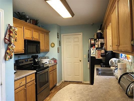 5th image of 6625 Wesdon Ct