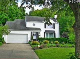 3374 Rumson Rd, Cleveland Heights, OH 44118