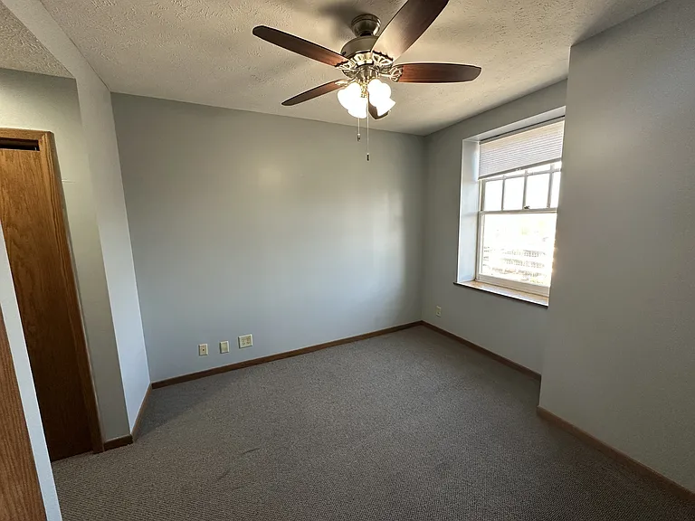 139 N 11th St #1004 — Photo 11