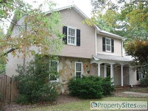 1st image of 101 Holly Hill Ln