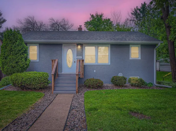 2607 17th Ave E, North Saint Paul, MN 55109