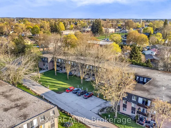 583 Barber Ave N #3, North Perth, ON N4W 1S5