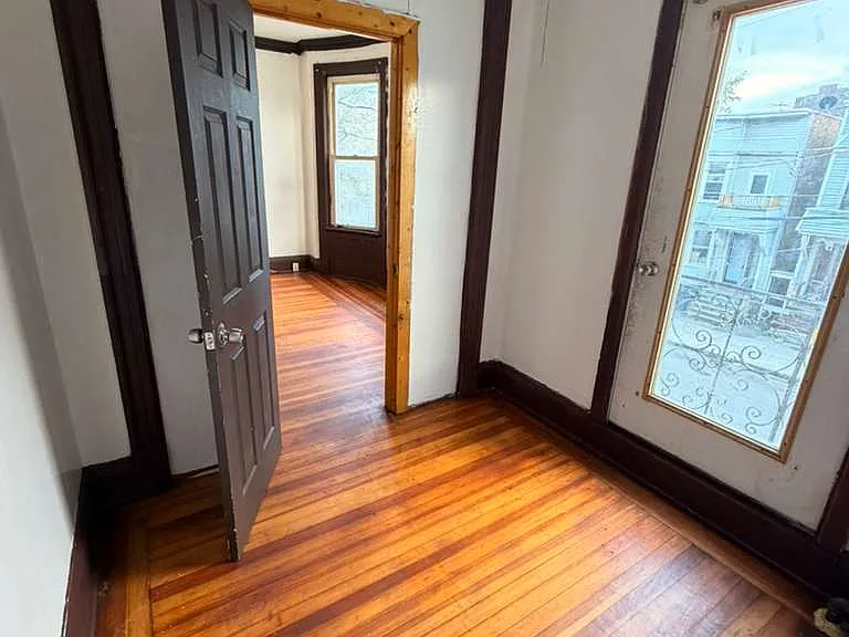 385 Orange St #2 — Photo 12