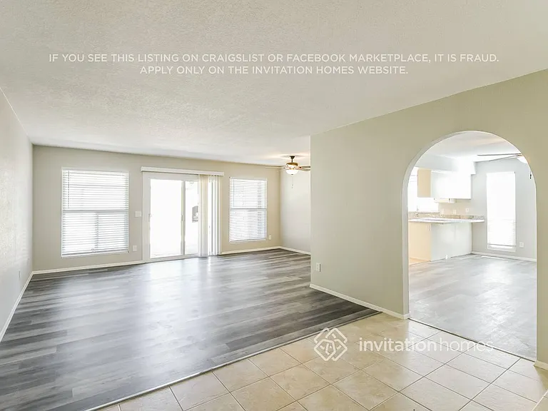 4976 W Charleston Ave — Photo 3