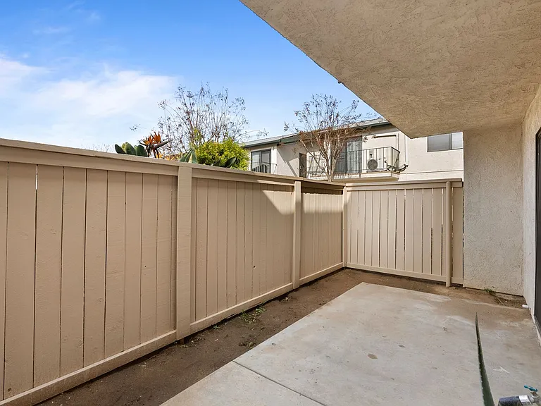 Parkview Palms Apartments- Riverside, CA — Photo 68