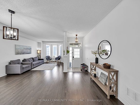 3rd image of 129 Mingay Ave