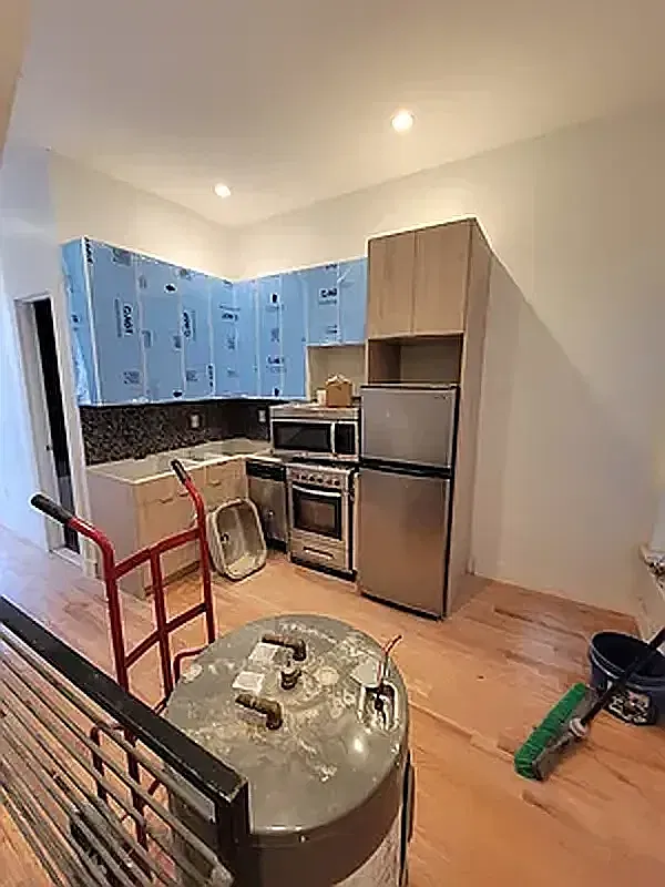 633 Wilson Avenue — Photo 1