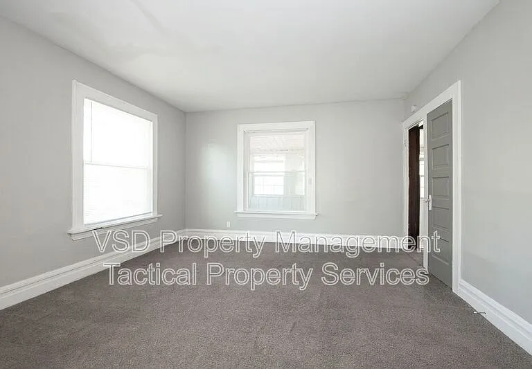 8204 Vineyard Ave #UP — Photo 8