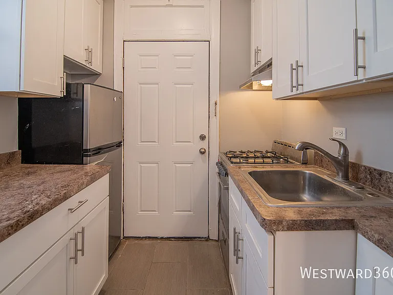 1616 W Farwell Ave #2A — Photo 5