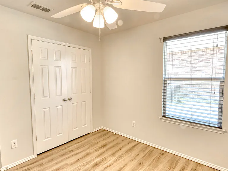433 Magma Dr — Photo 18