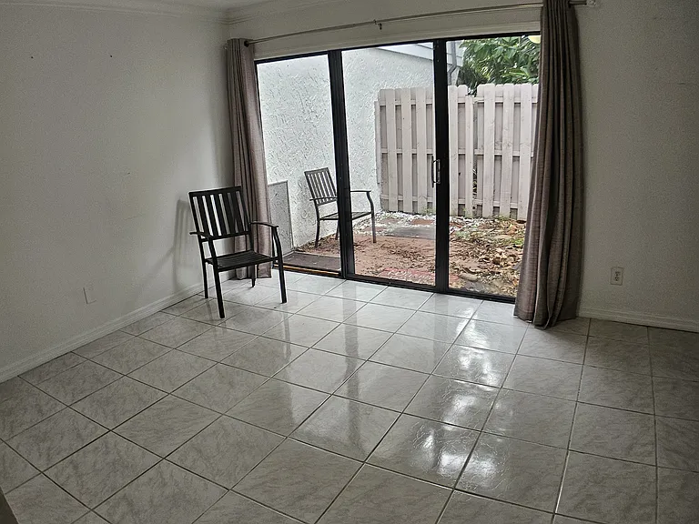 4001 Beneva Rd #123 — Photo 5