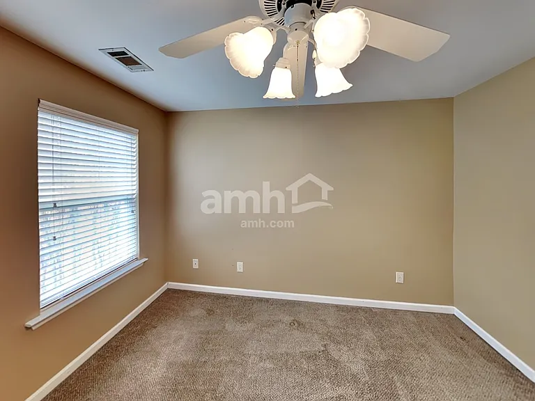 317 Stone Heath Ct — Photo 15