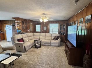 17 Turkey Creek Hwy, Carthage, TN 37030