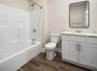 2 Crossgates Mall Rd #1401, Albany, NY 12203