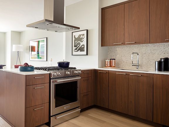 3rd image of 28 K St SE APT 733