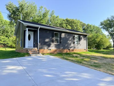 1145 Stewart Ln, Estill Springs, TN, 37330