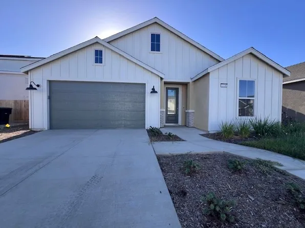 1338 S Velie St, Visalia, CA 93292