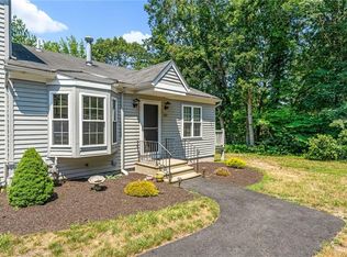 Greenwich Estates, West Warwick, RI 02893