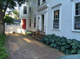 5 Parsons St, Newburyport, MA 01950