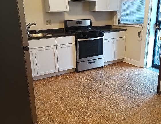 2nd image of 7954 S Paulina St #2