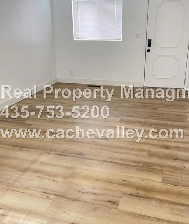 551 Dee Ave #1-4