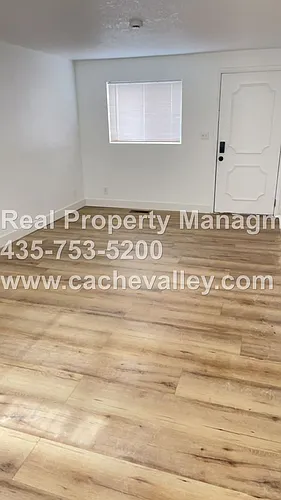 551 Dee Ave Photo 1