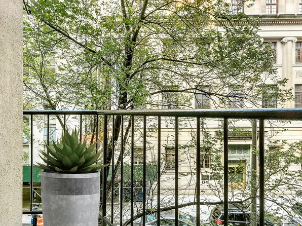 134 East 22nd Street image 5 of 7