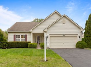 9231 Durham Dr, Huntley, IL 60142