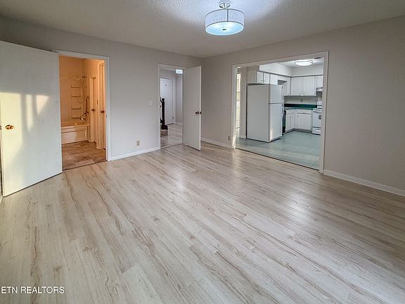 3rd image of 7000 Big Horn Dr APT A3