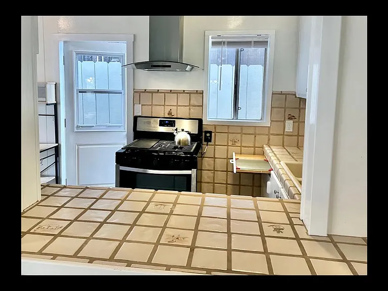 4767 Bermuda Ave — Photo 12
