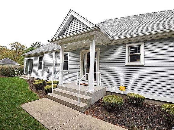 2nd image of 1 White Oak Ct