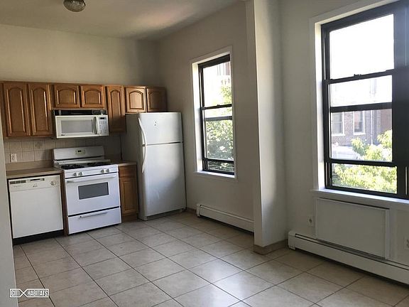 4th image of 3608 Astoria Blvd APT 2