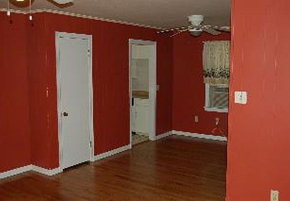 2nd image of 405 N Kelker St
