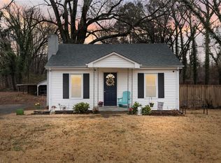 4015 Pleasant Garden Rd, Greensboro, NC 27406