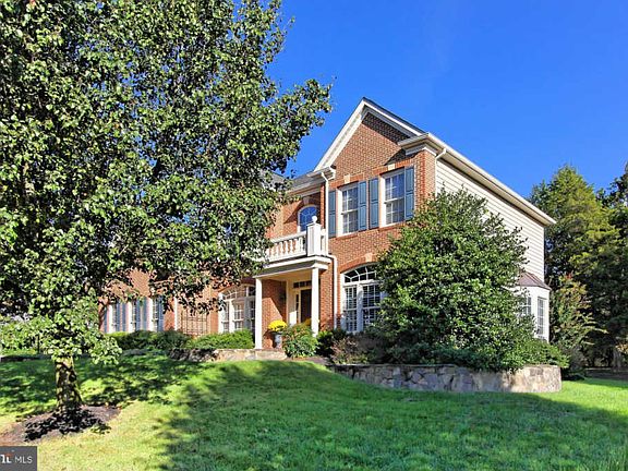 3rd image of 21034 Forest Highlands Ct