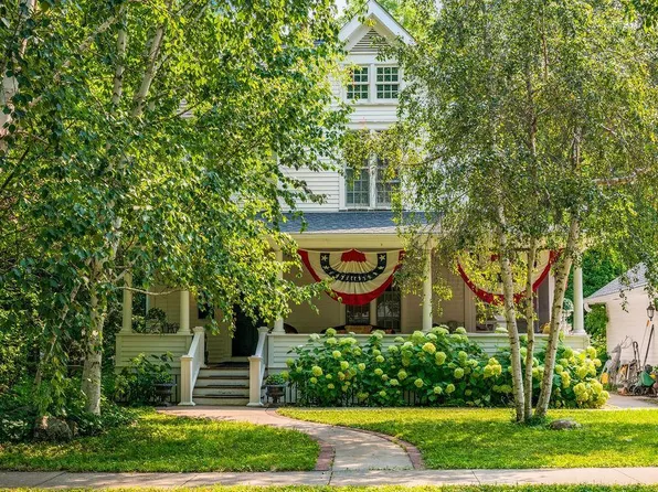 215 Elm St, Northfield, MN 55057