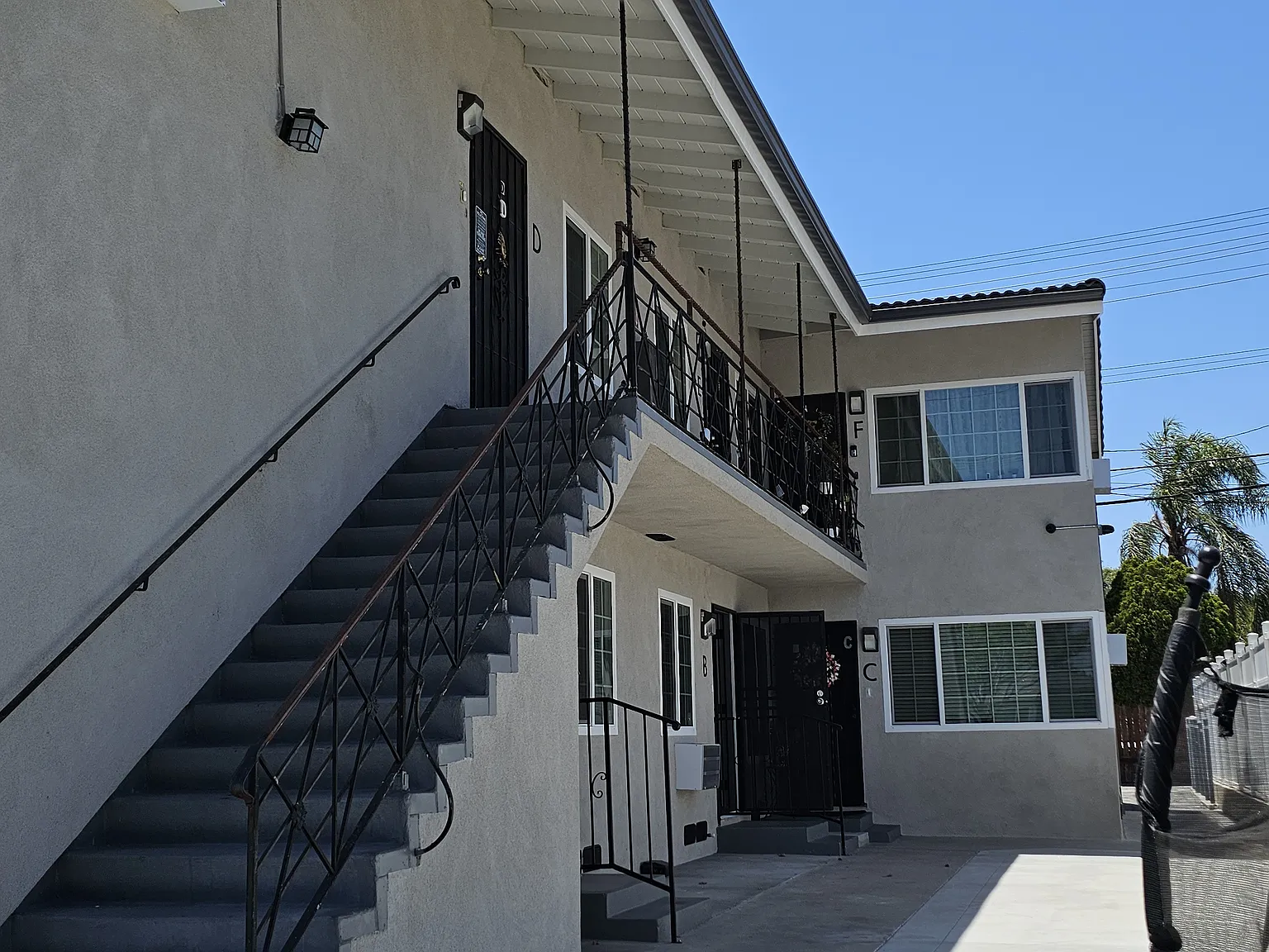 1 bed, 700 sqft, $1,850 — Photo 2