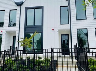 104 Pearl St, Woodstock, GA 30188