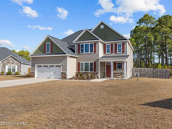 3rd image of 302 Catboat Way