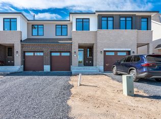 1071 Barrow Ave, Kingston, ON K7M 0G5