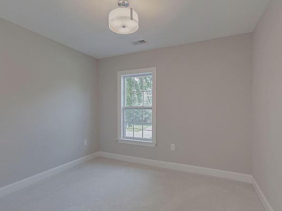 4th image of 3535 Lacy Blvd