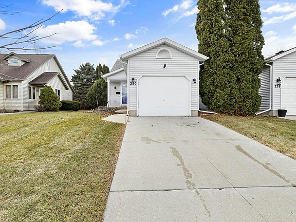 2nd image of 230 White Tail Dr