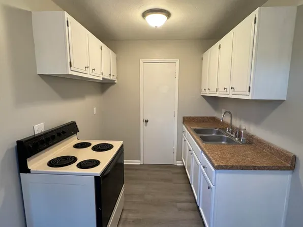 1630 Wayne St NE, Roanoke, VA 24012